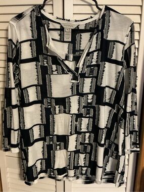 Multiples Black and White Fringe Block Geometric Long Sleeve Top